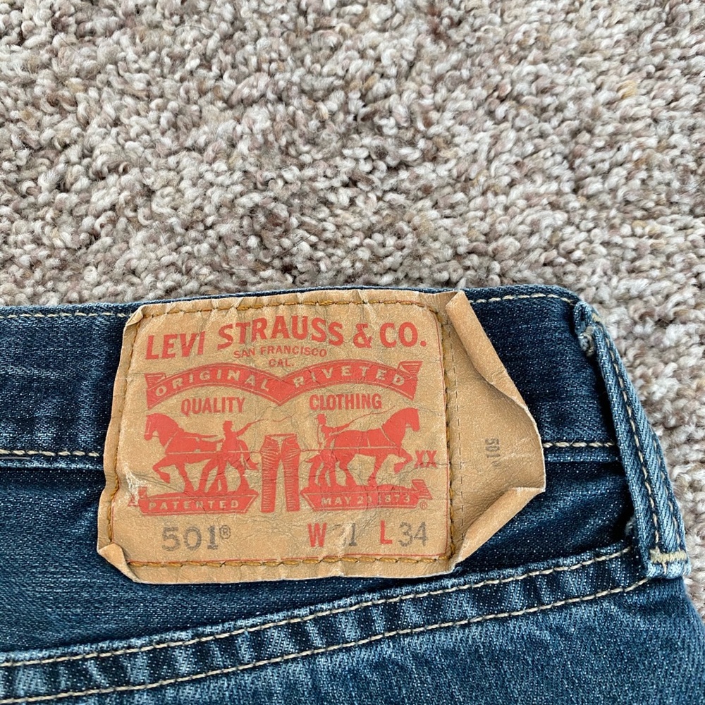 Men’s Levi Jeans